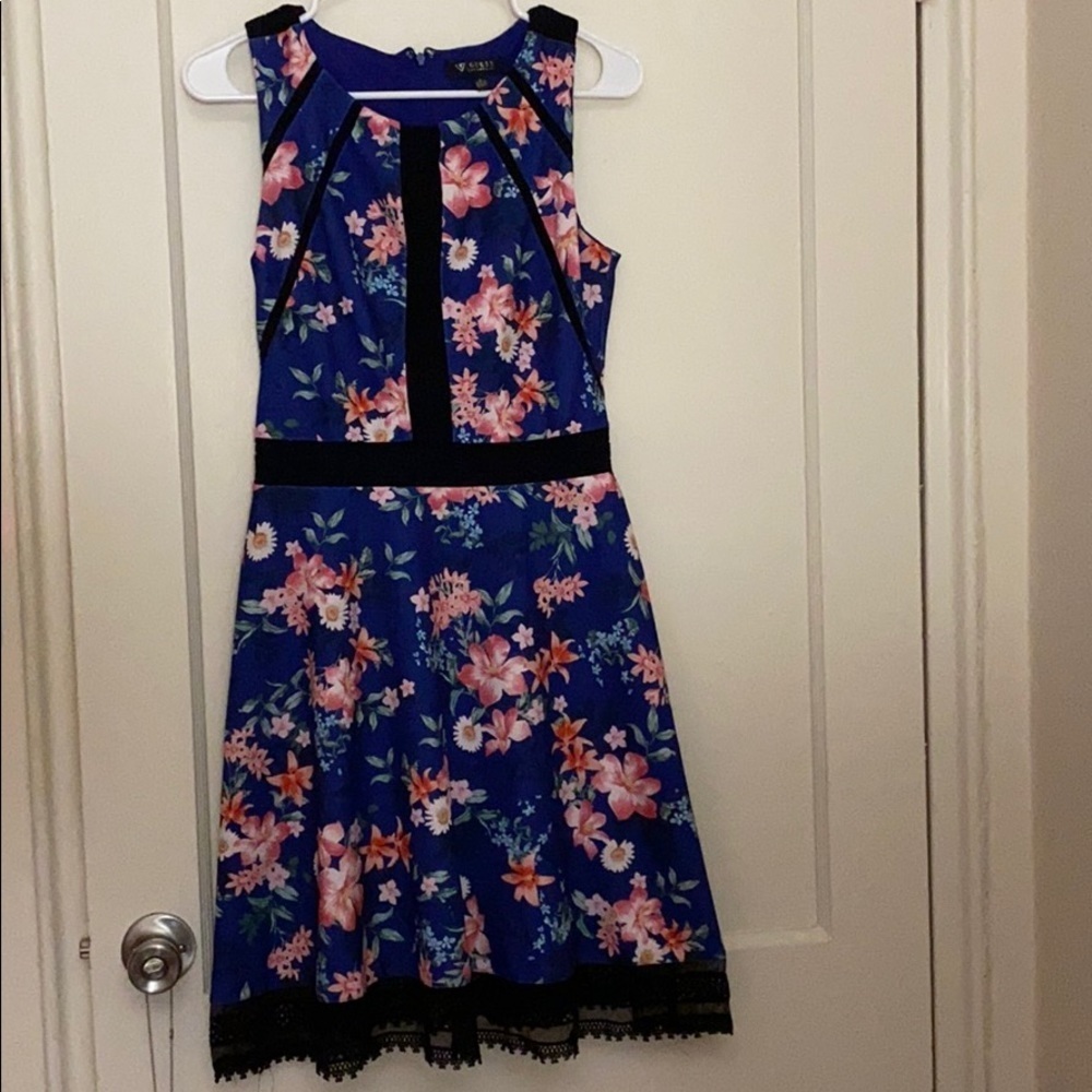 Guess blue floral dress with lace on bottom size:6